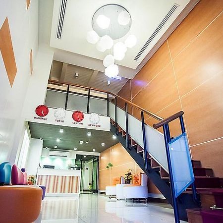 Lido Millennium Hotel Бангкок Экстерьер фото