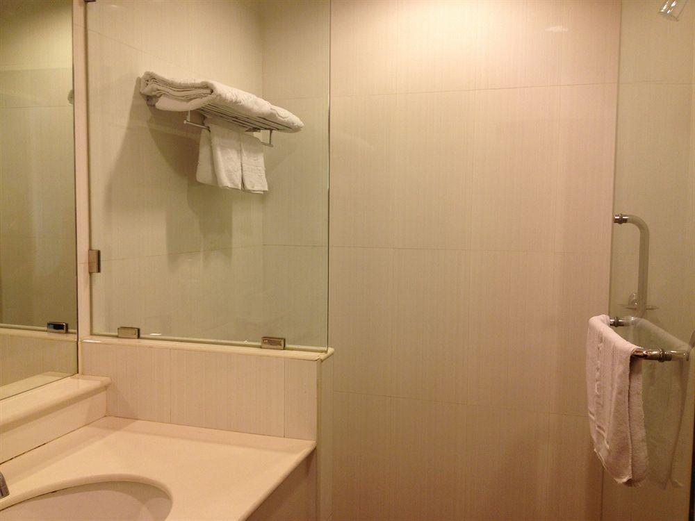 Lido Millennium Hotel Бангкок Экстерьер фото